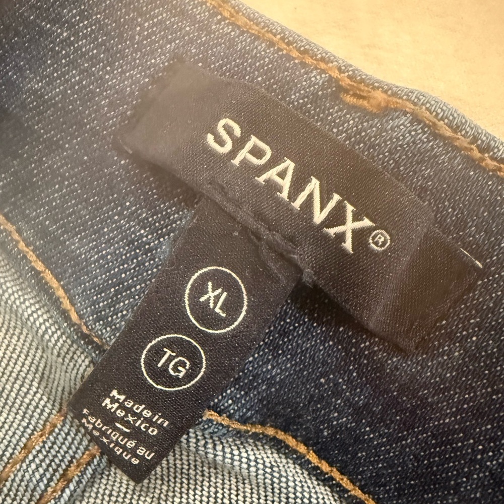 SPANX XShape Everywear Flare Jeans size XL - Picture 6 of 10